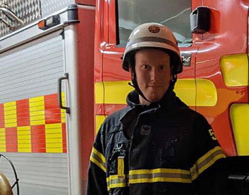 Andreas Fransson är en av Sveriges deltidsbrandmän Andreas Fransson är en av Sveriges deltidsbrandmän